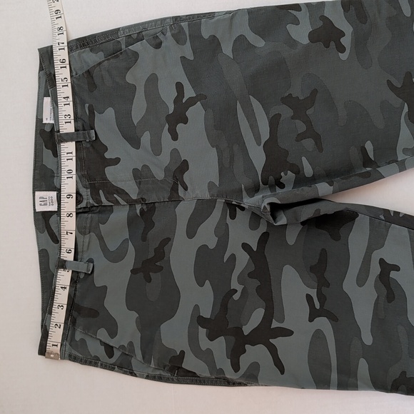 Gap "Gap for Good" Girlfriend Khaki Camouflage Pants 10 Green Pockets - Picture 13 of 15